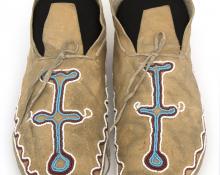 Moccasins, Kiowa, last quarter of the 19th century Native American Indian antique vintage art for sale purchase auction consign denver colorado art gallery museum