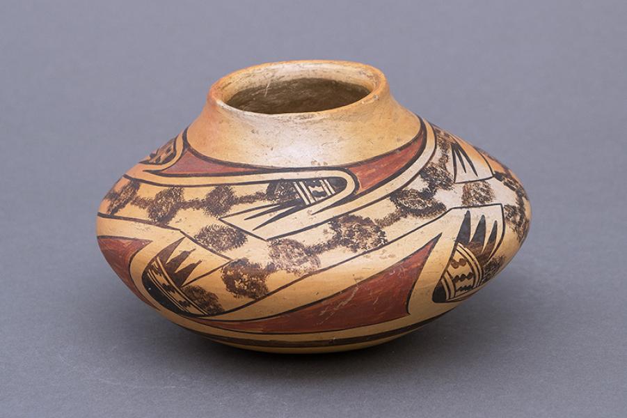 southwestern pottery jar olla hopi pueblo nampeyo vintage antique for sale purchase auction consign denver art gallery museum
