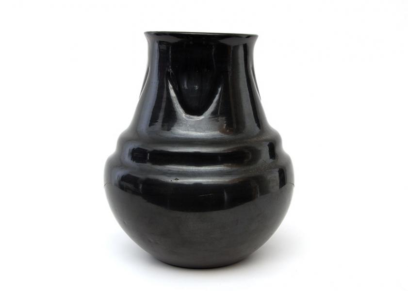 Margaret Tafoya Blackware Storage Jar with Bear Paws