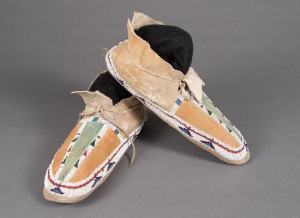 Moccasins, Cheyenne, circa 1890 for sale purchase consign auction art gallery museum denver