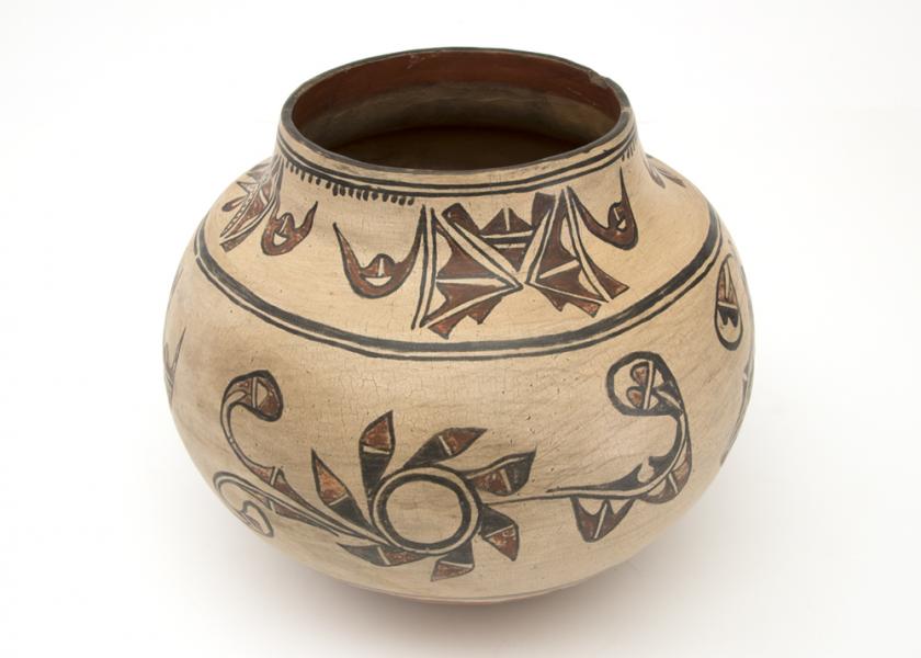 Pottery Olla jar, San Ildefonso, last quarter of the 19th century, Native American Indian antique vintage art for sale purchase auction consign denver colorado art gallery museum